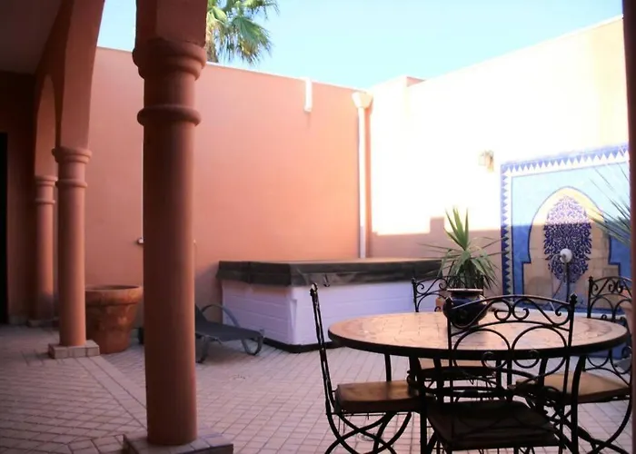 Agde, 2 Couple Only Au Village Naturiste